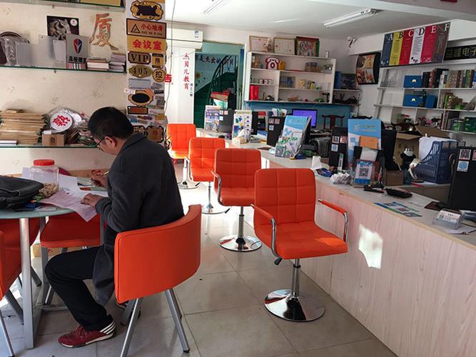 幾萬塊能否開啟圖文快印店？創(chuàng)業(yè)成本與平面設計業(yè)務解析